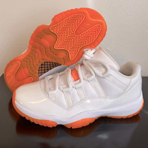 Air Jordan 11 retro low ‘Bright Citrus’ women’s 7. *Like New* - Picture 1 of 13